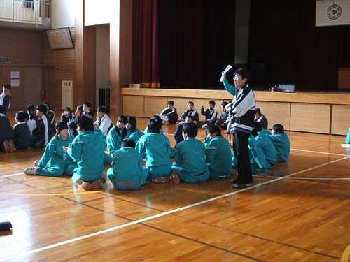 1221_kyusyokuiinn10